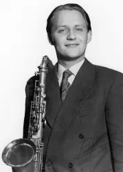 Ake Gerhard