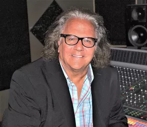 Joe Thomas [producer]