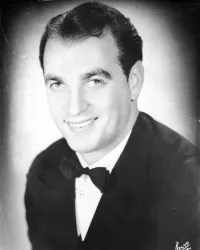 Mitchell Ayres and His Fashions in Music