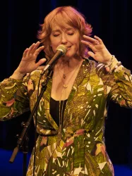 Leigh Nash